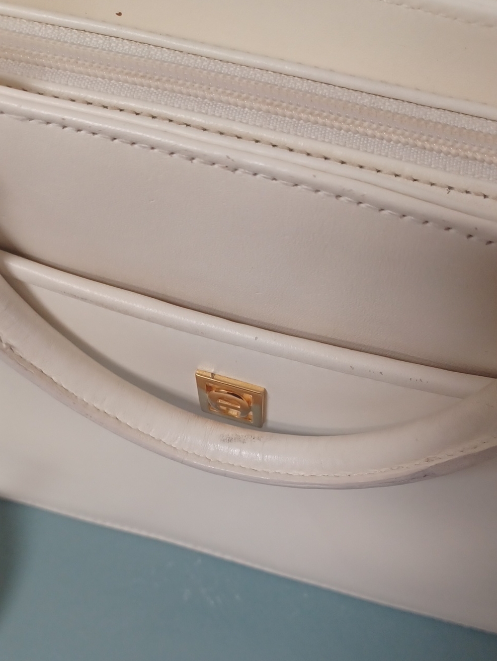 Genuine Leather Etienne Aigner Satchel Bag With Strap - Picture 10 of 16